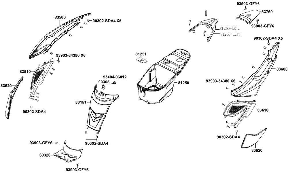 Hintere Verkleidungen & Helmfach